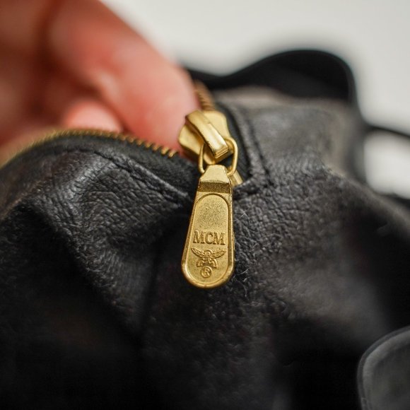 VINTAGE MCM Monogram Black Bucket Bag Drawstring Crossbody Purse - Picture 12 of 15